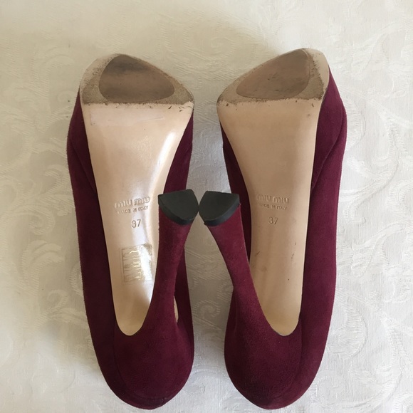 Miu Miu bugundy suede platform pumps - Picture 5 of 8